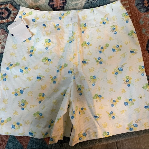 Liz Claiborne SKORT (skirt/short), floral—size 12. LIZ SPORT, NWT••• - Picture 2 of 8